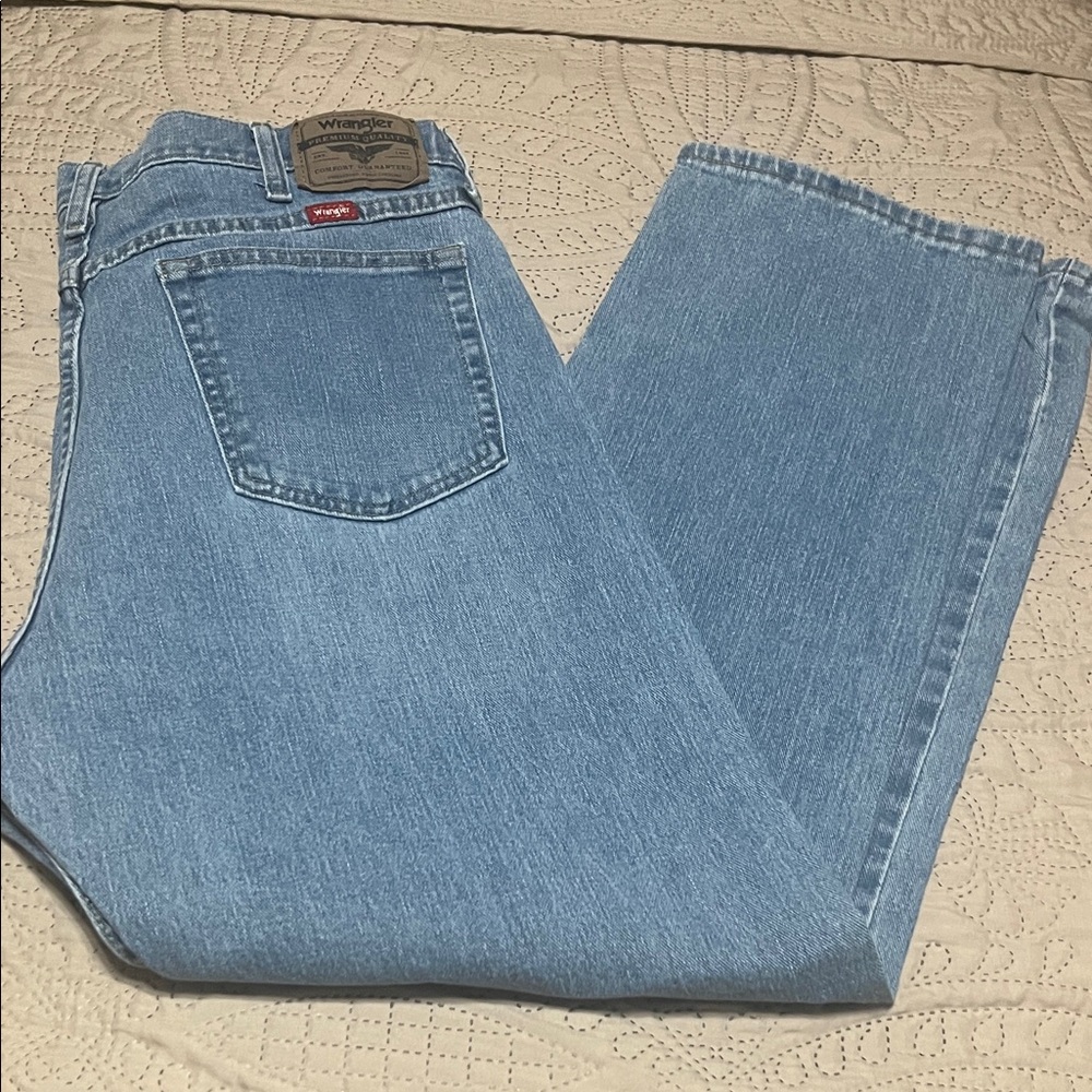 Wrangler Men's Classic Denim Jeans